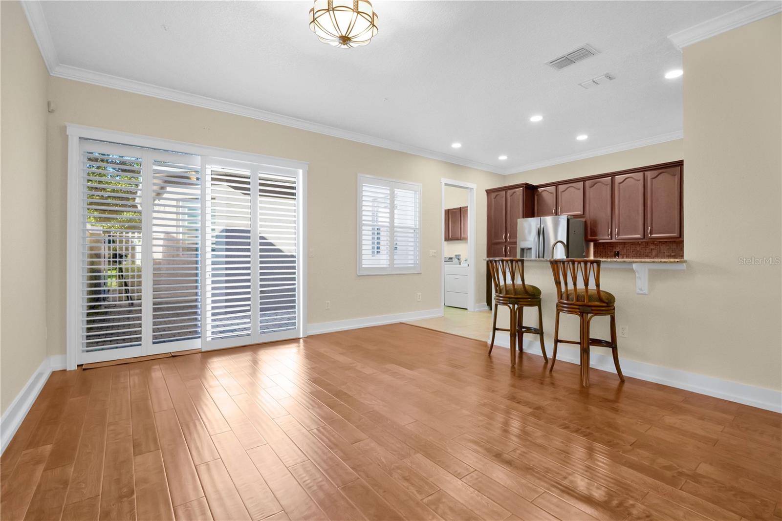 Image 6 of 32 For 7028 Ventnor Drive