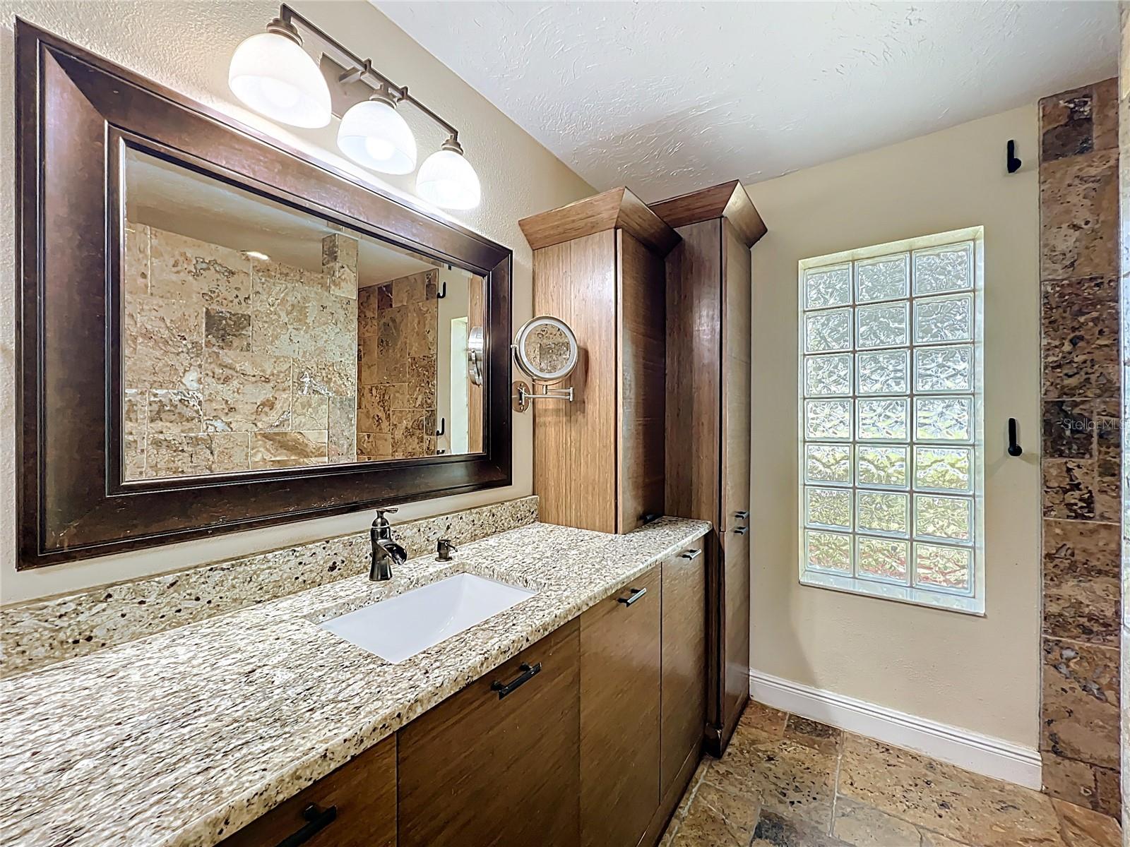 Image 30 of 54 For 36755 Alaqua Court