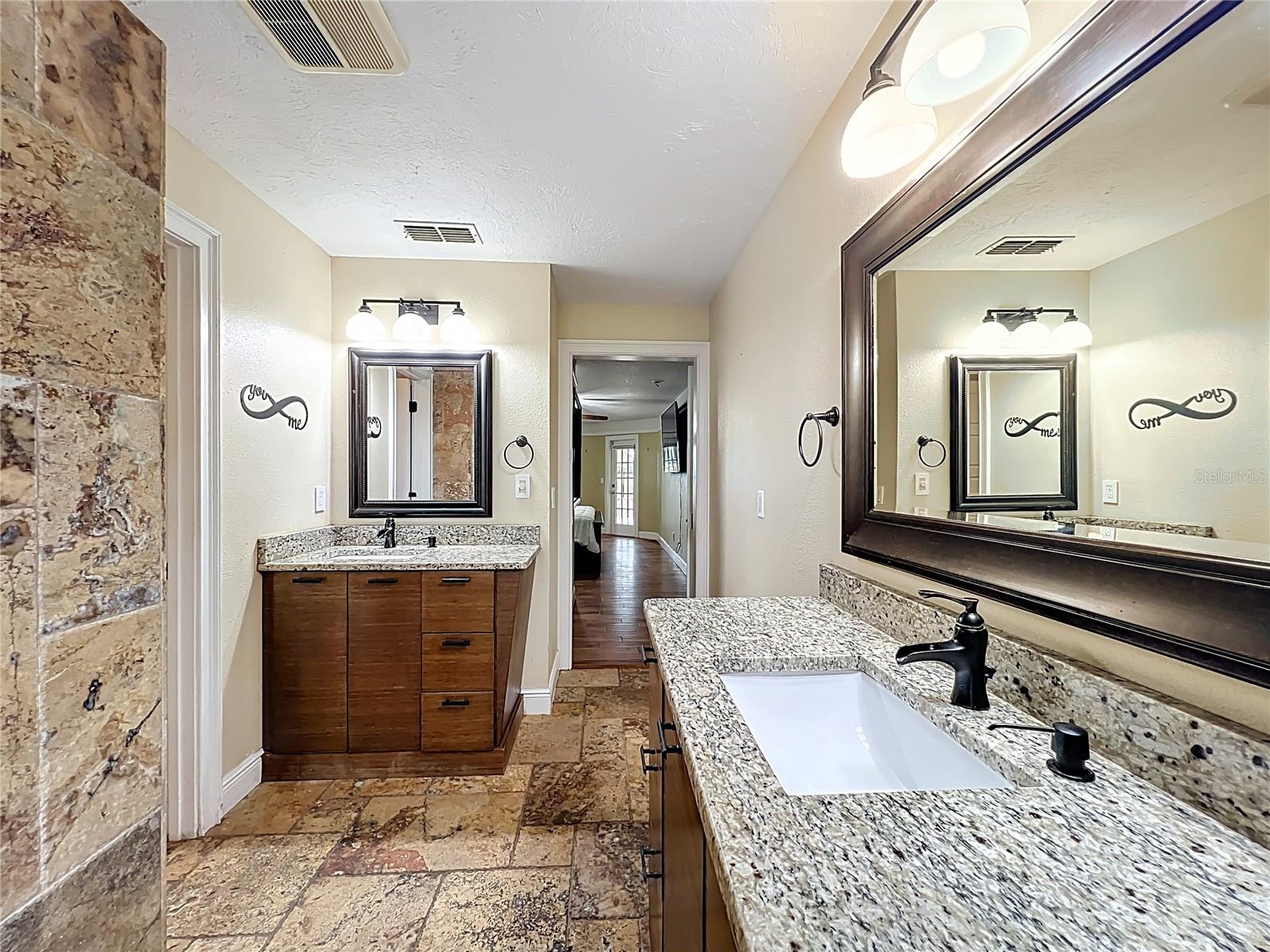 Image 31 of 54 For 36755 Alaqua Court