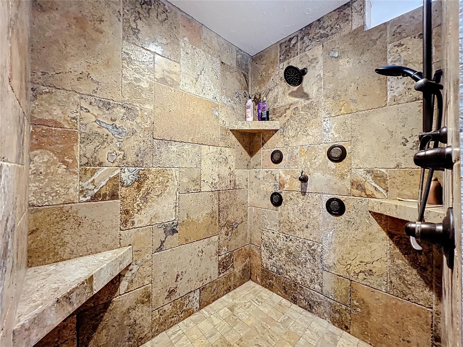 Image 35 of 54 For 36755 Alaqua Court