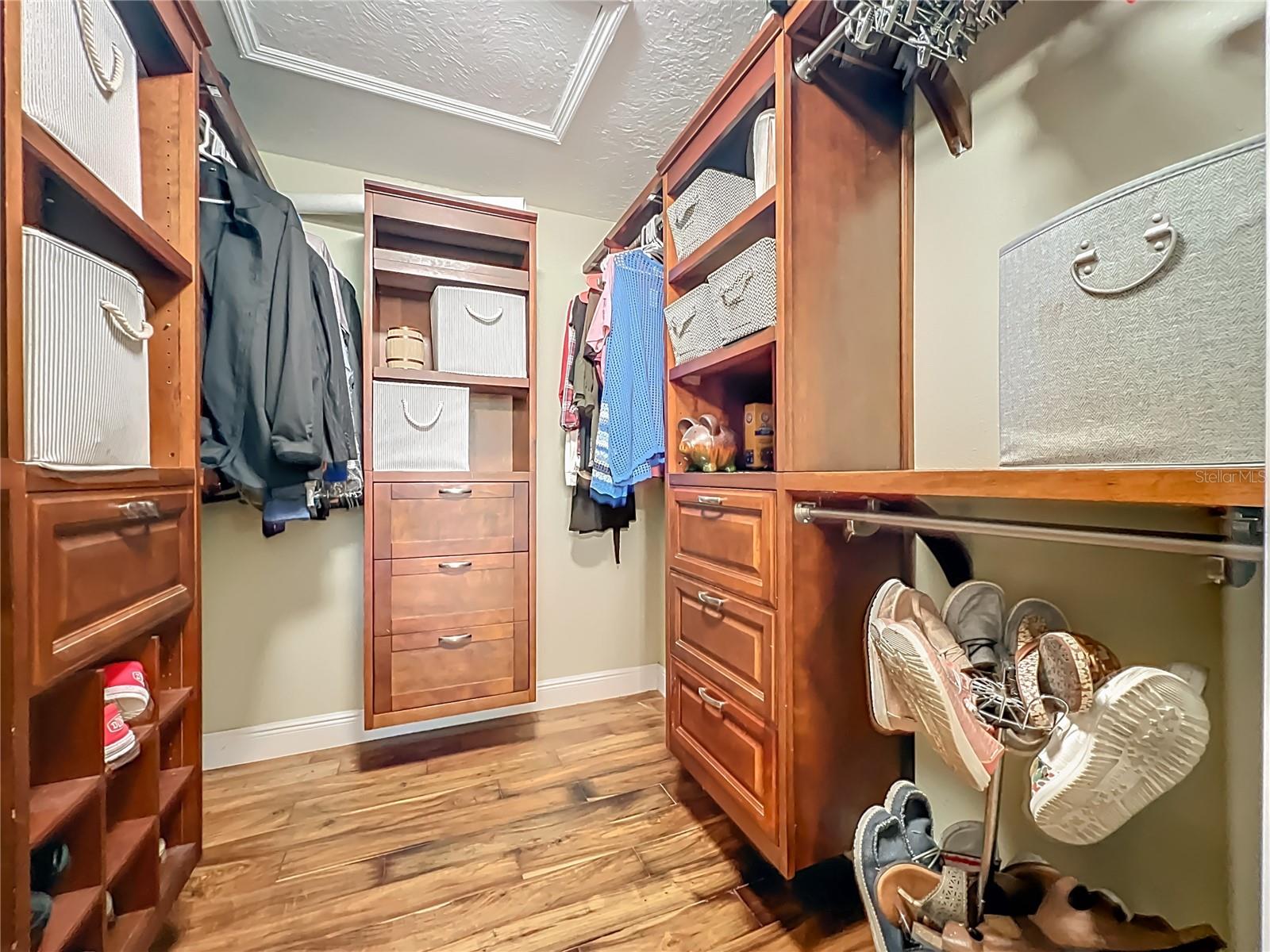 Image 37 of 54 For 36755 Alaqua Court