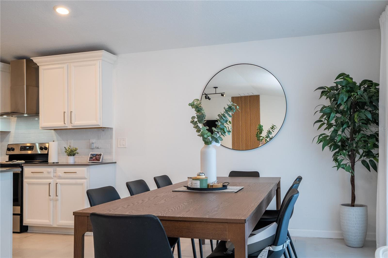 Image 16 of 74 For 5391 Preserve Boulevard