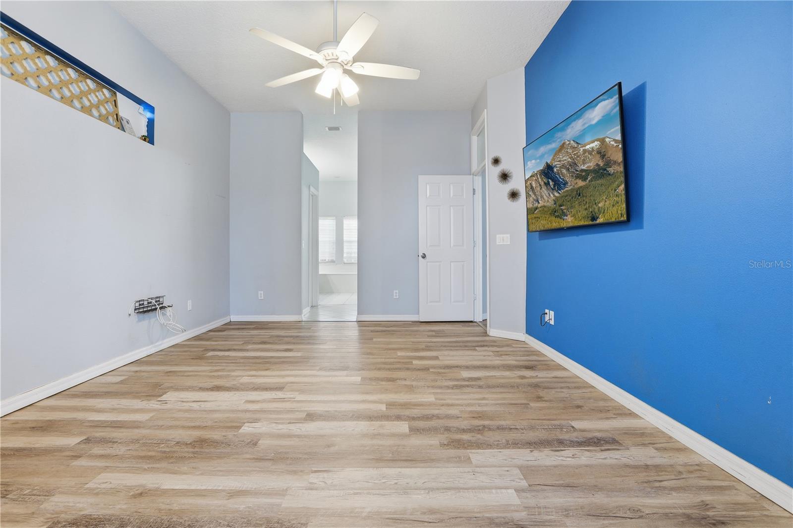 Image 14 of 37 For 336 Fernhill Drive