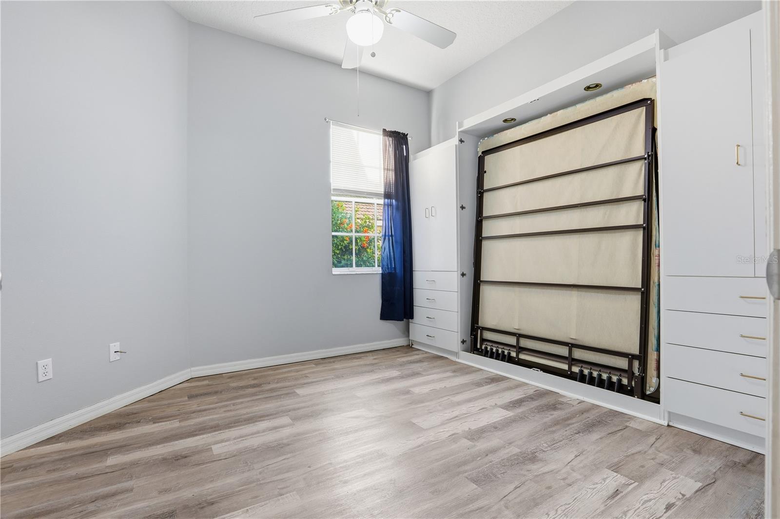 Image 18 of 37 For 336 Fernhill Drive