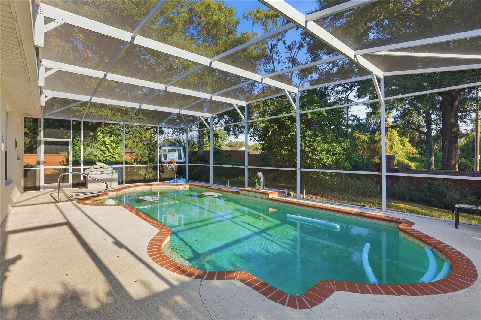 Image 26 of 37 For 336 Fernhill Drive