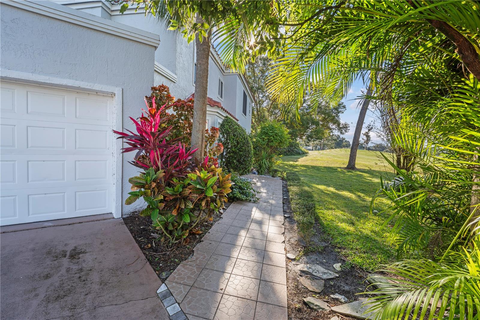 Image 2 of 36 For 2649 Albion Avenue