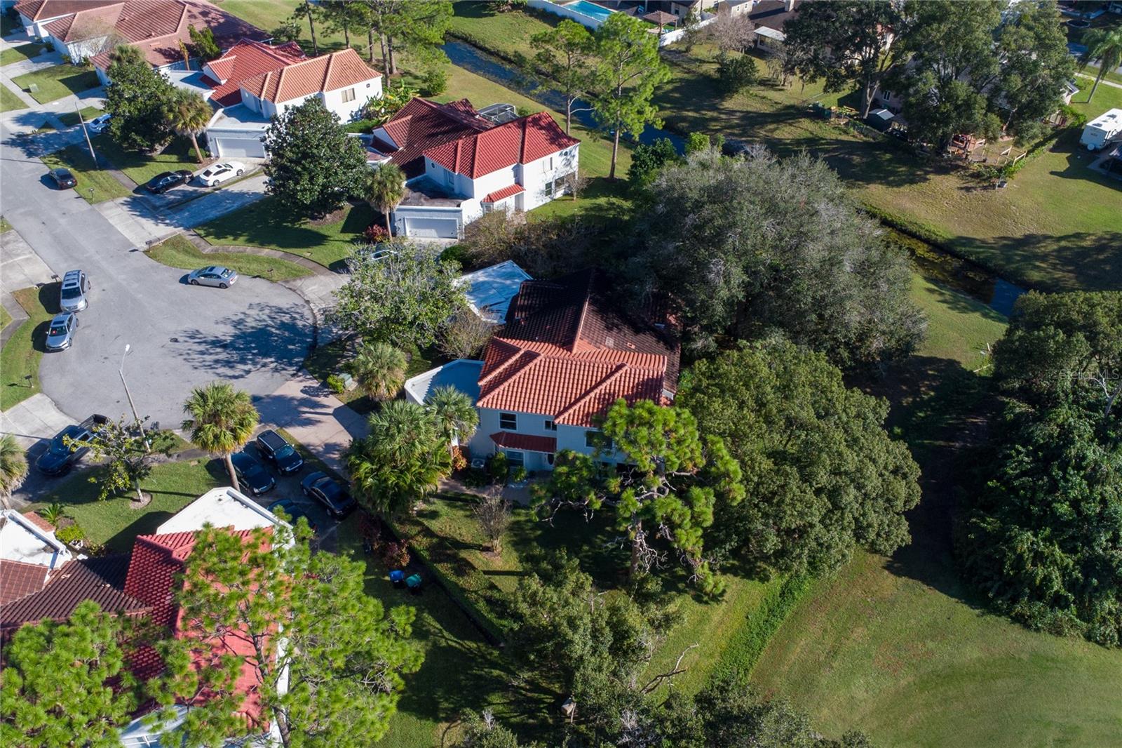 Image 33 of 36 For 2649 Albion Avenue