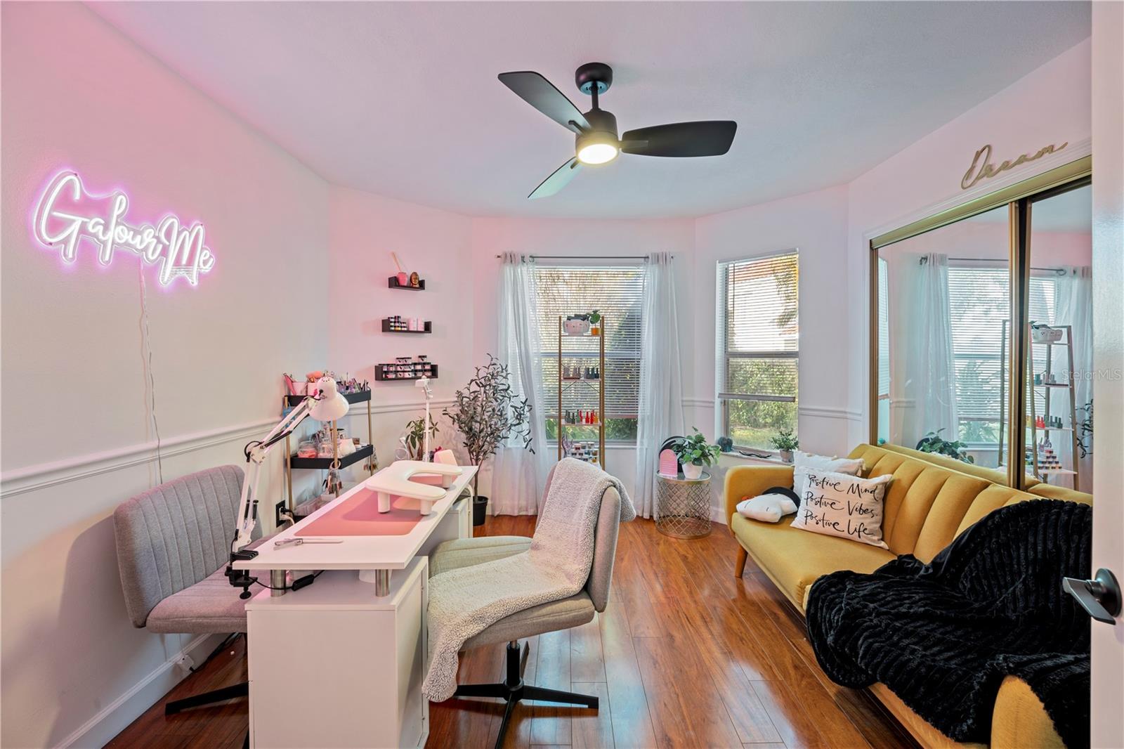 Image 7 of 36 For 2649 Albion Avenue