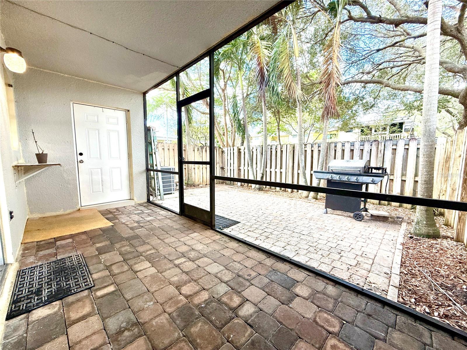 Image 25 of 32 For 8757 137th Avenue 8757