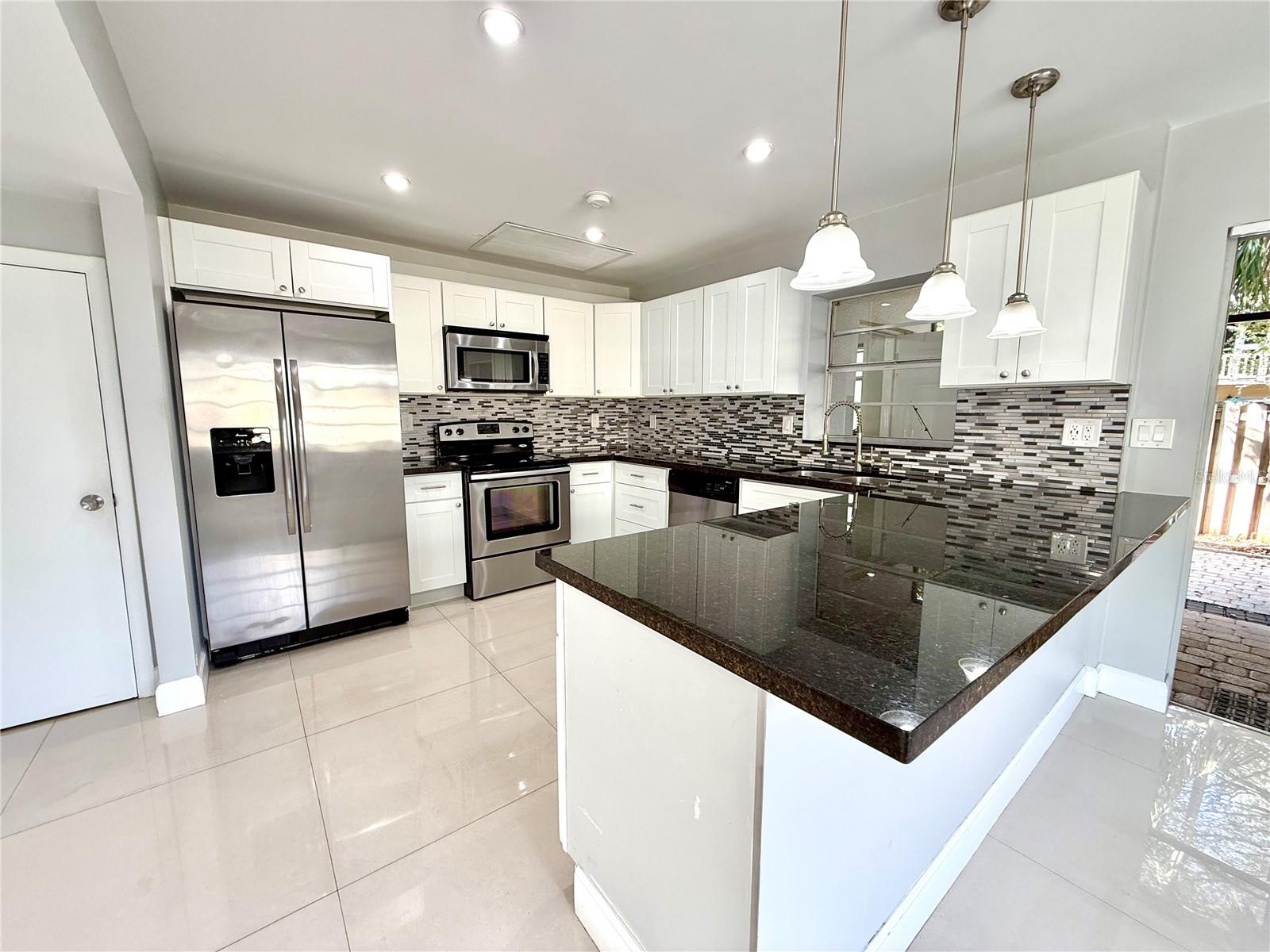 Image 6 of 32 For 8757 137th Avenue 8757