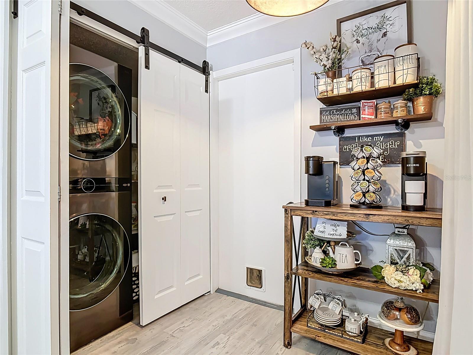 Image 14 of 38 For 4835 Walden Cir 10