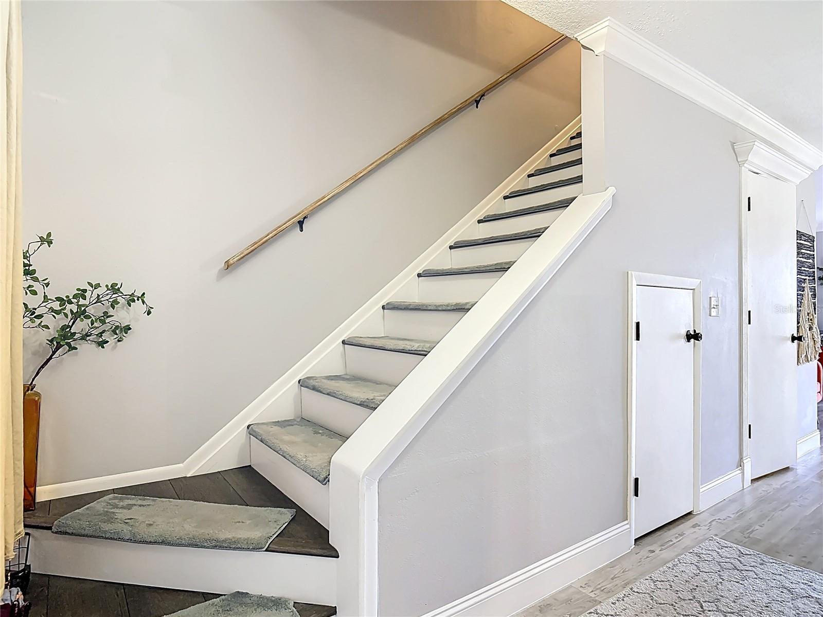 Image 23 of 38 For 4835 Walden Cir 10