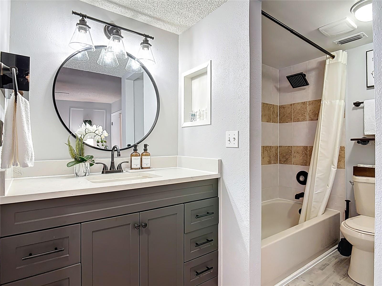 Image 27 of 38 For 4835 Walden Cir 10