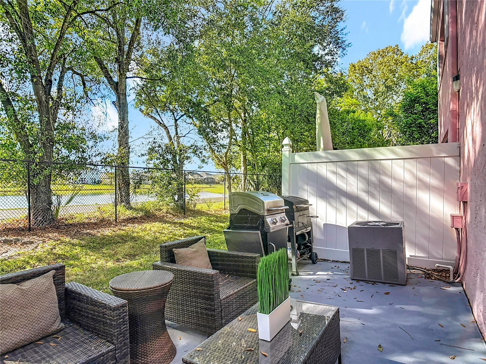 Image 32 of 38 For 4835 Walden Cir 10