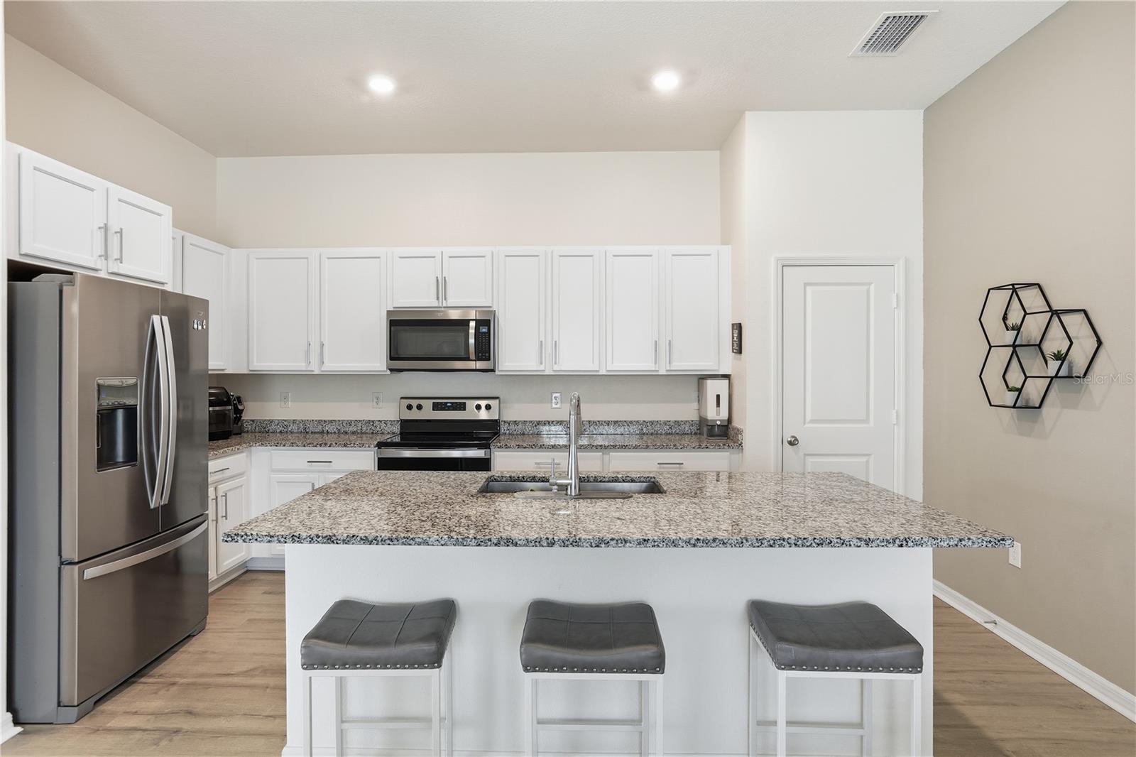 Image 10 of 35 For 9181 Oscraft Drive