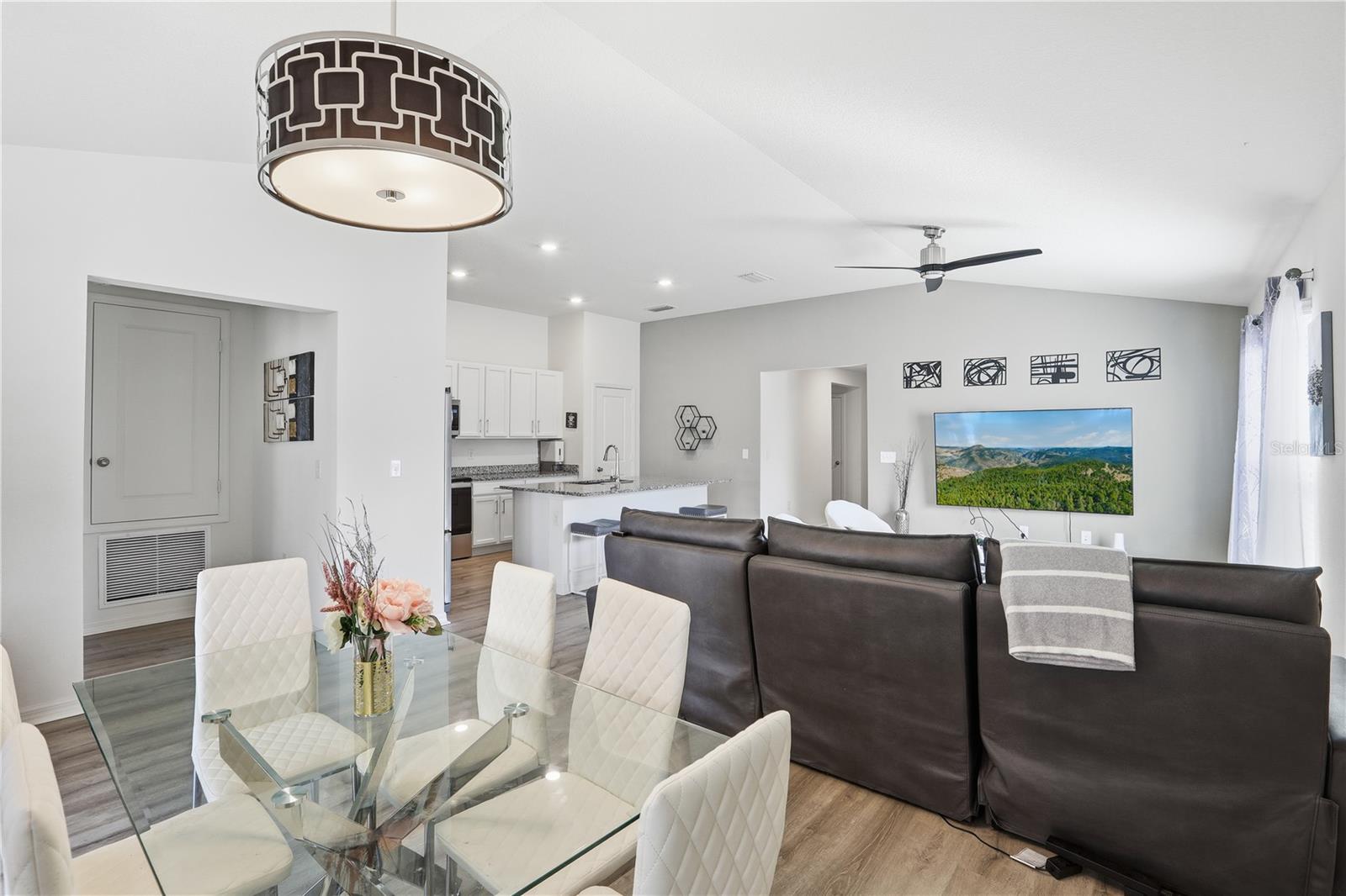 Image 13 of 35 For 9181 Oscraft Drive