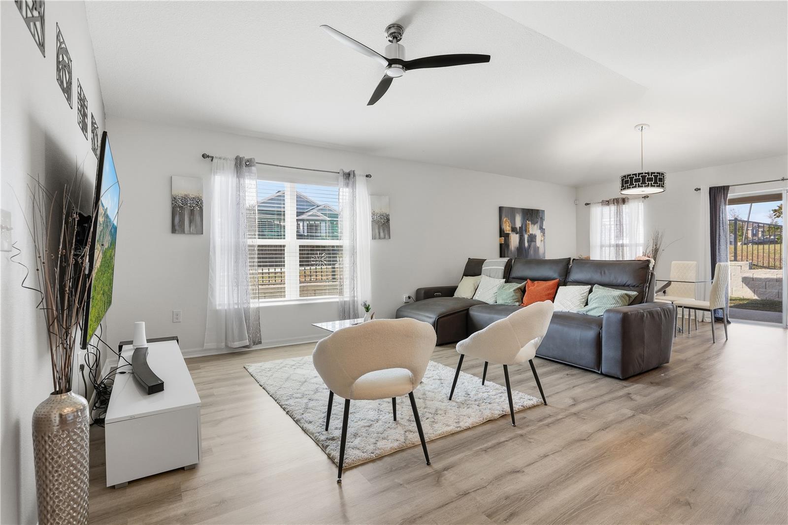 Image 5 of 35 For 9181 Oscraft Drive