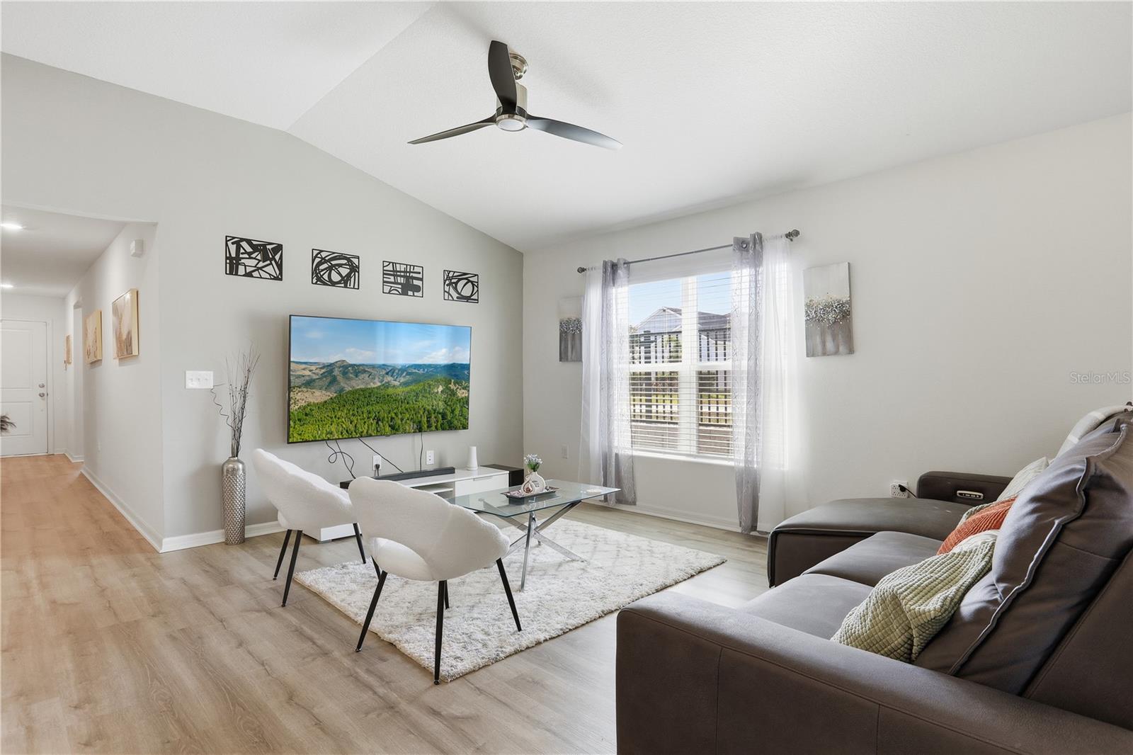 Image 8 of 35 For 9181 Oscraft Drive