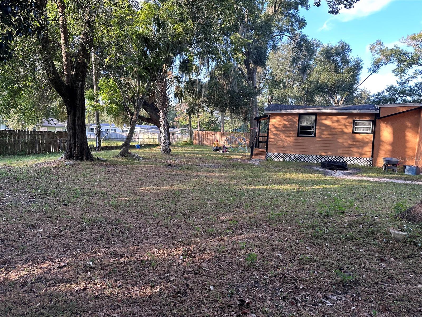 Image 12 of 16 For 1910 William Clark Avenue