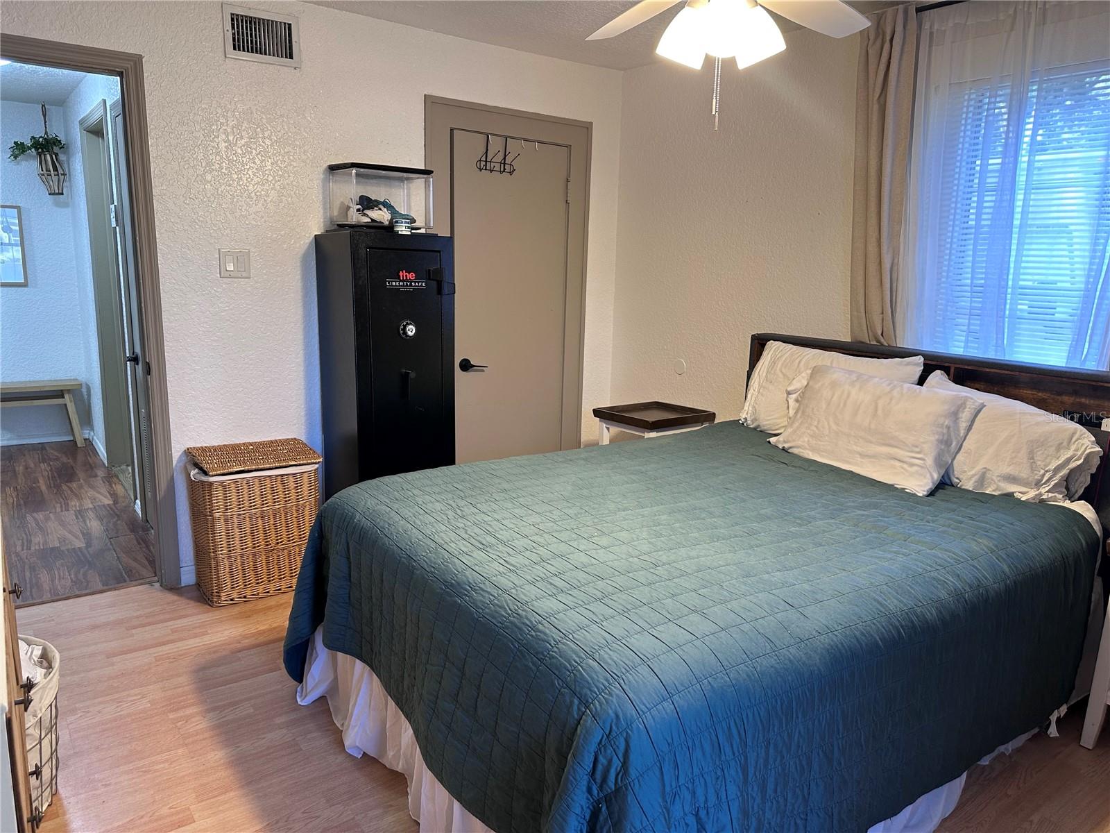 Image 8 of 16 For 1910 William Clark Avenue