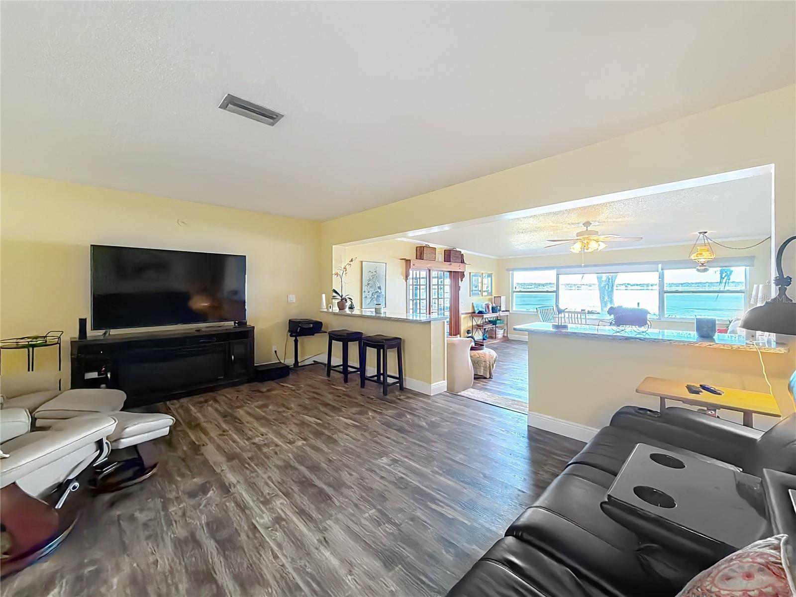 Image 10 of 50 For 4192 Cr 400