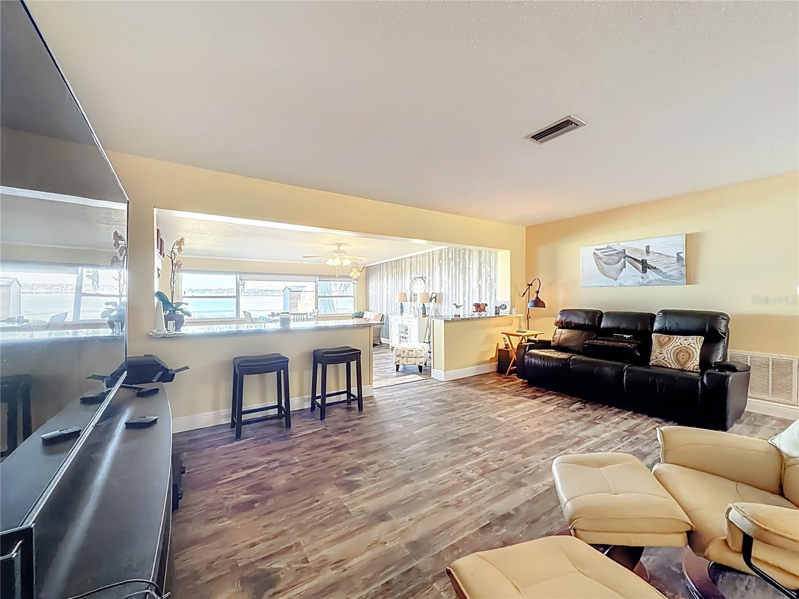 Image 11 of 50 For 4192 Cr 400