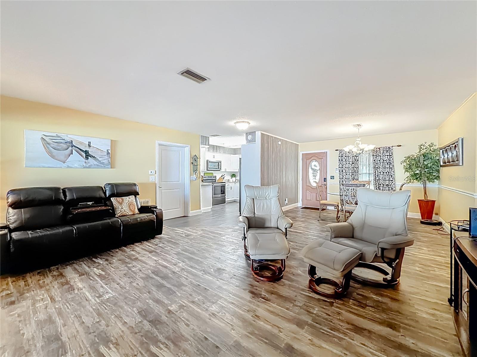 Image 12 of 50 For 4192 Cr 400