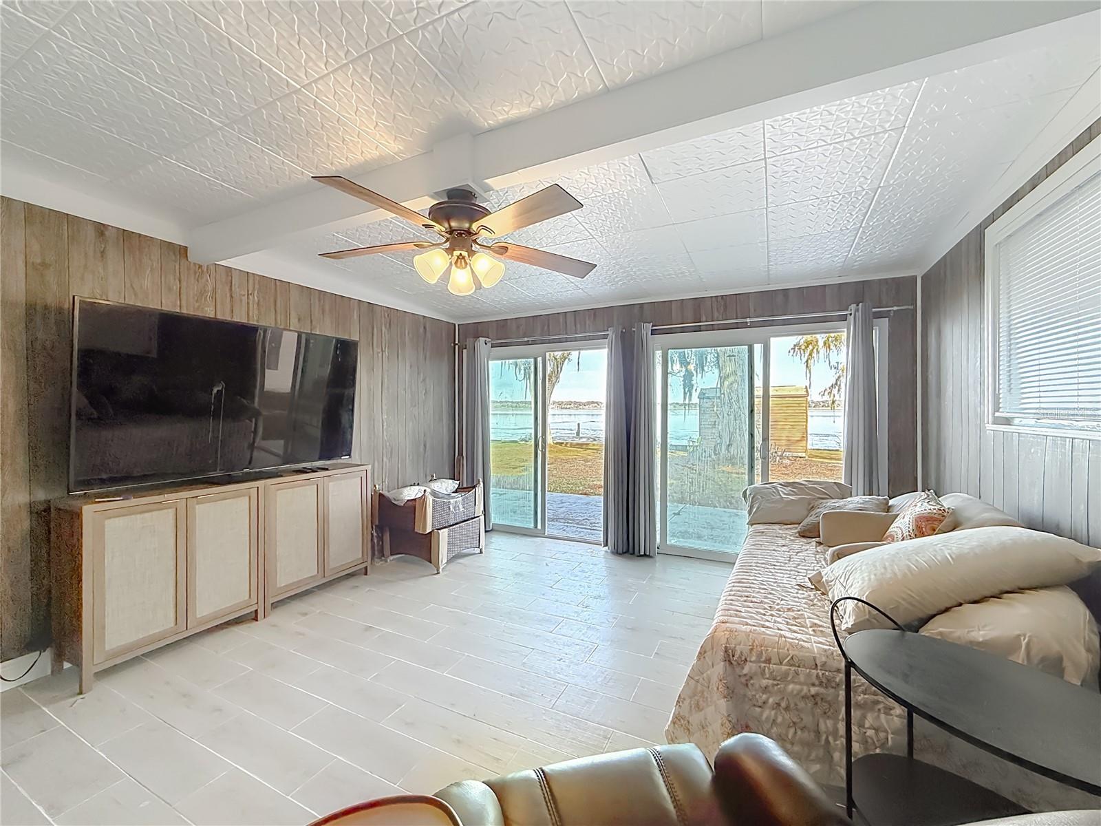 Image 16 of 50 For 4192 Cr 400