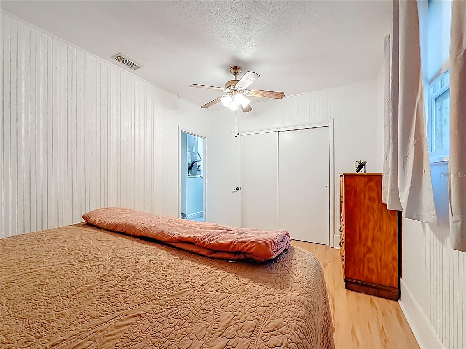 Image 19 of 50 For 4192 Cr 400