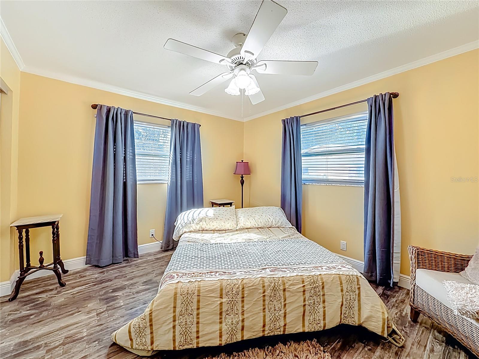 Image 22 of 50 For 4192 Cr 400