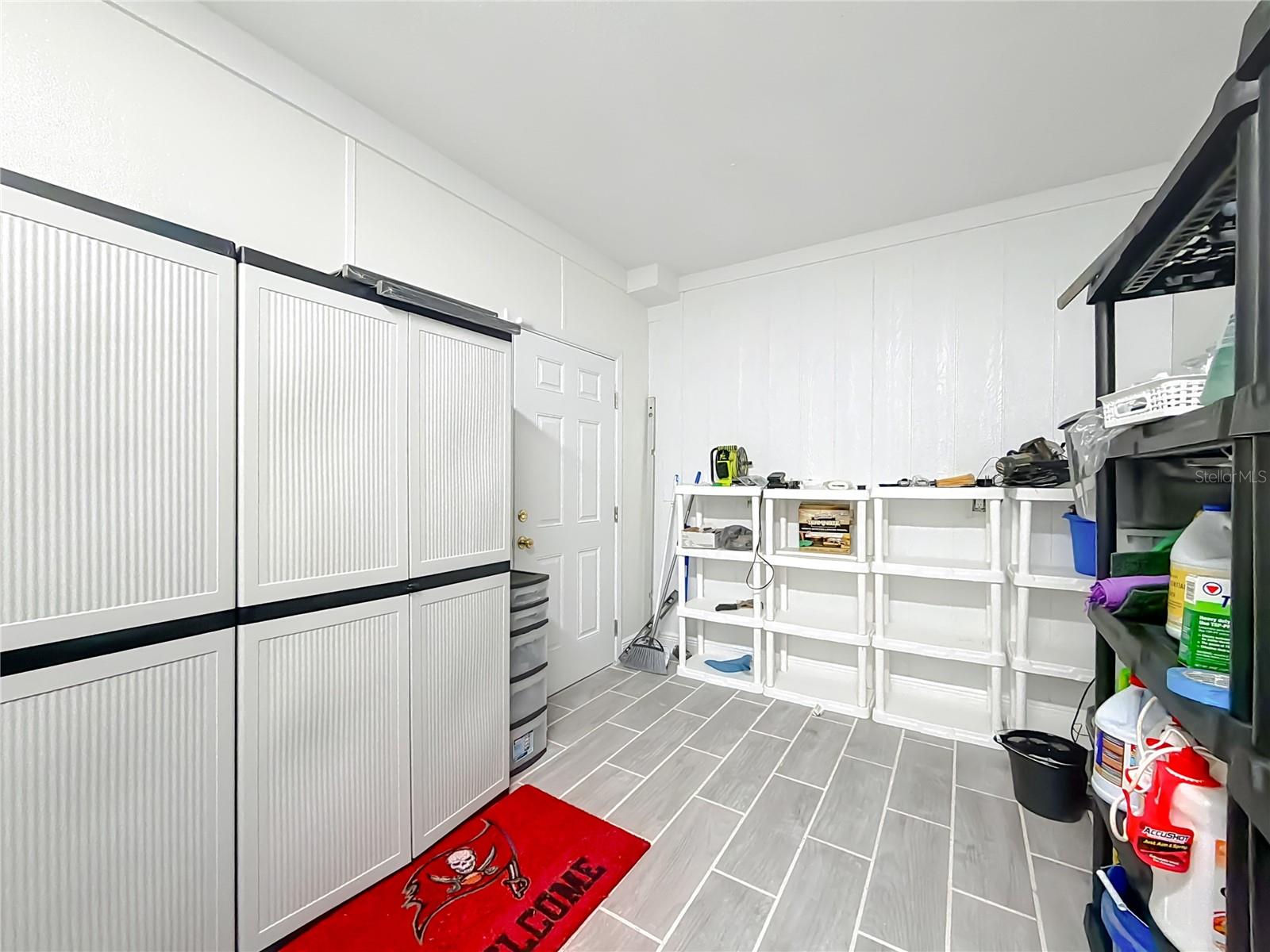 Image 31 of 50 For 4192 Cr 400