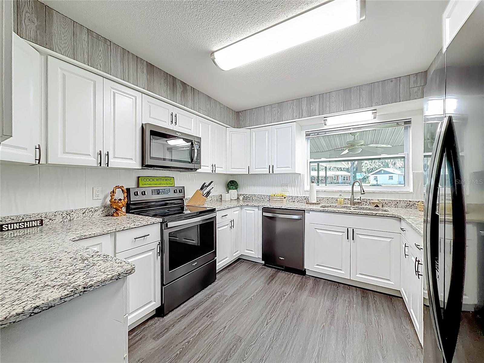 Image 5 of 50 For 4192 Cr 400