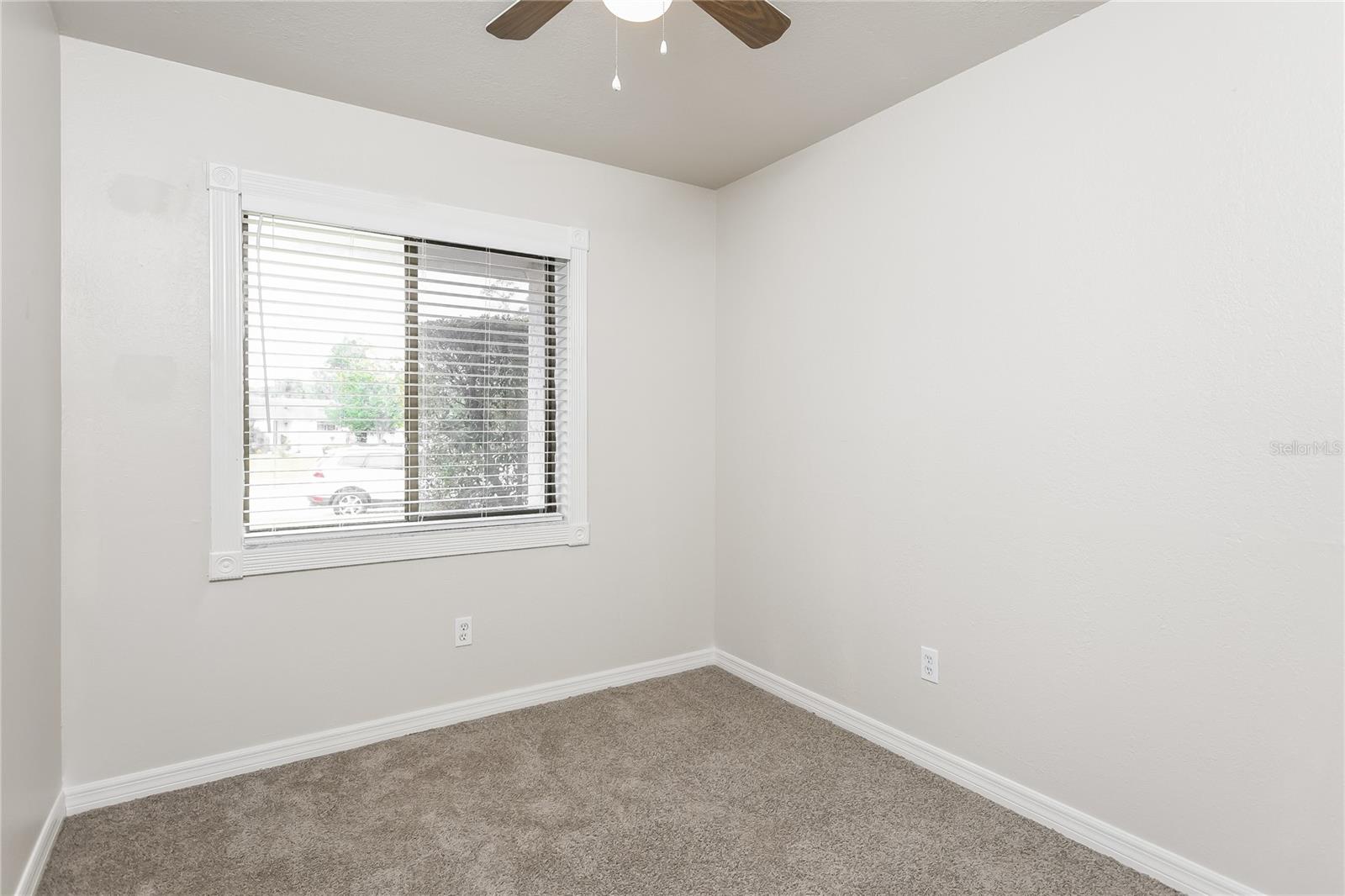 Image 12 of 16 For 931 Alameda Drive