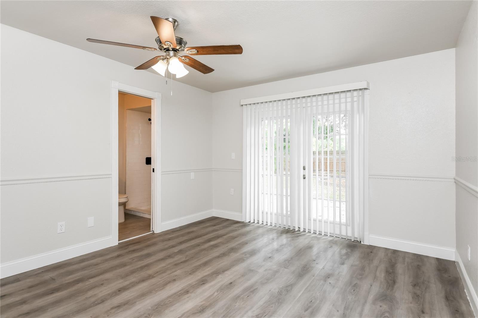 Image 9 of 16 For 931 Alameda Drive