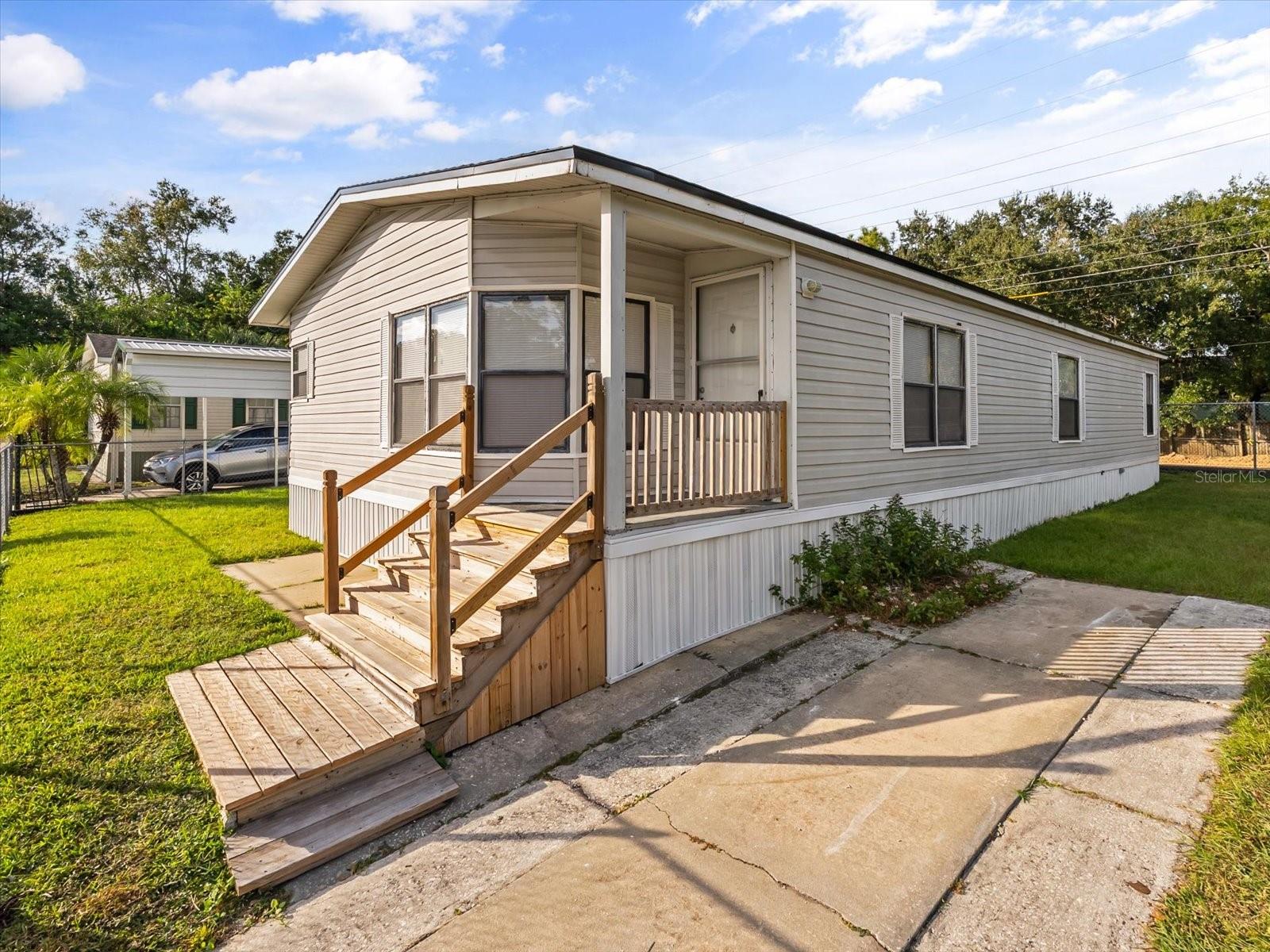 Image 2 of 30 For 5685 Abercorn Drive