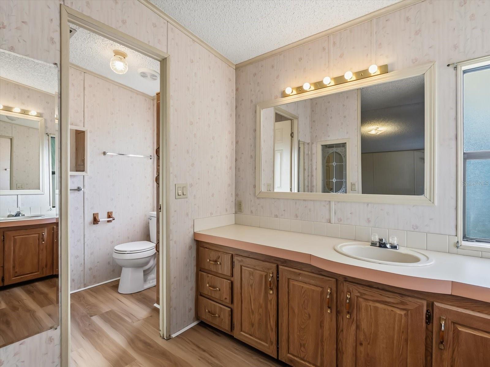 Image 20 of 30 For 5685 Abercorn Drive