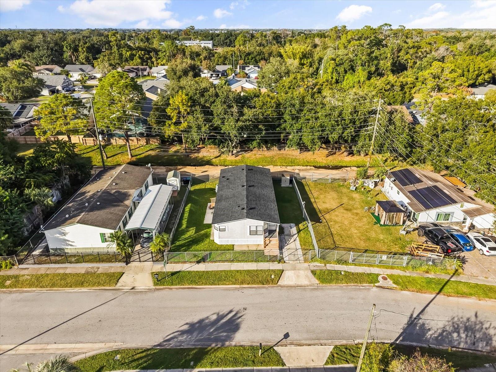 Image 27 of 30 For 5685 Abercorn Drive