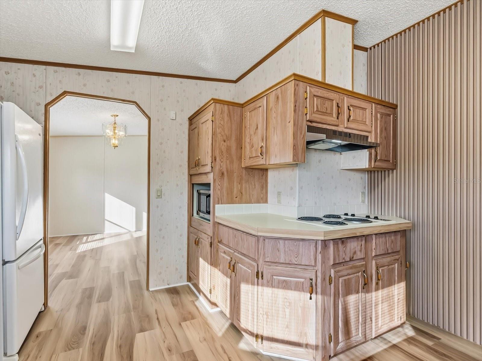 Image 9 of 30 For 5685 Abercorn Drive