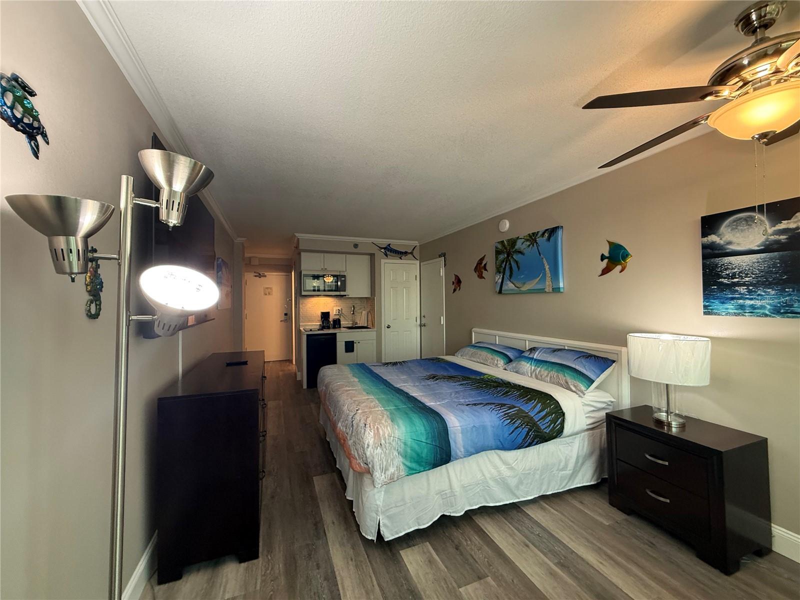 Image 8 of 17 For 1909 Atlantic Avenue 403 & #404