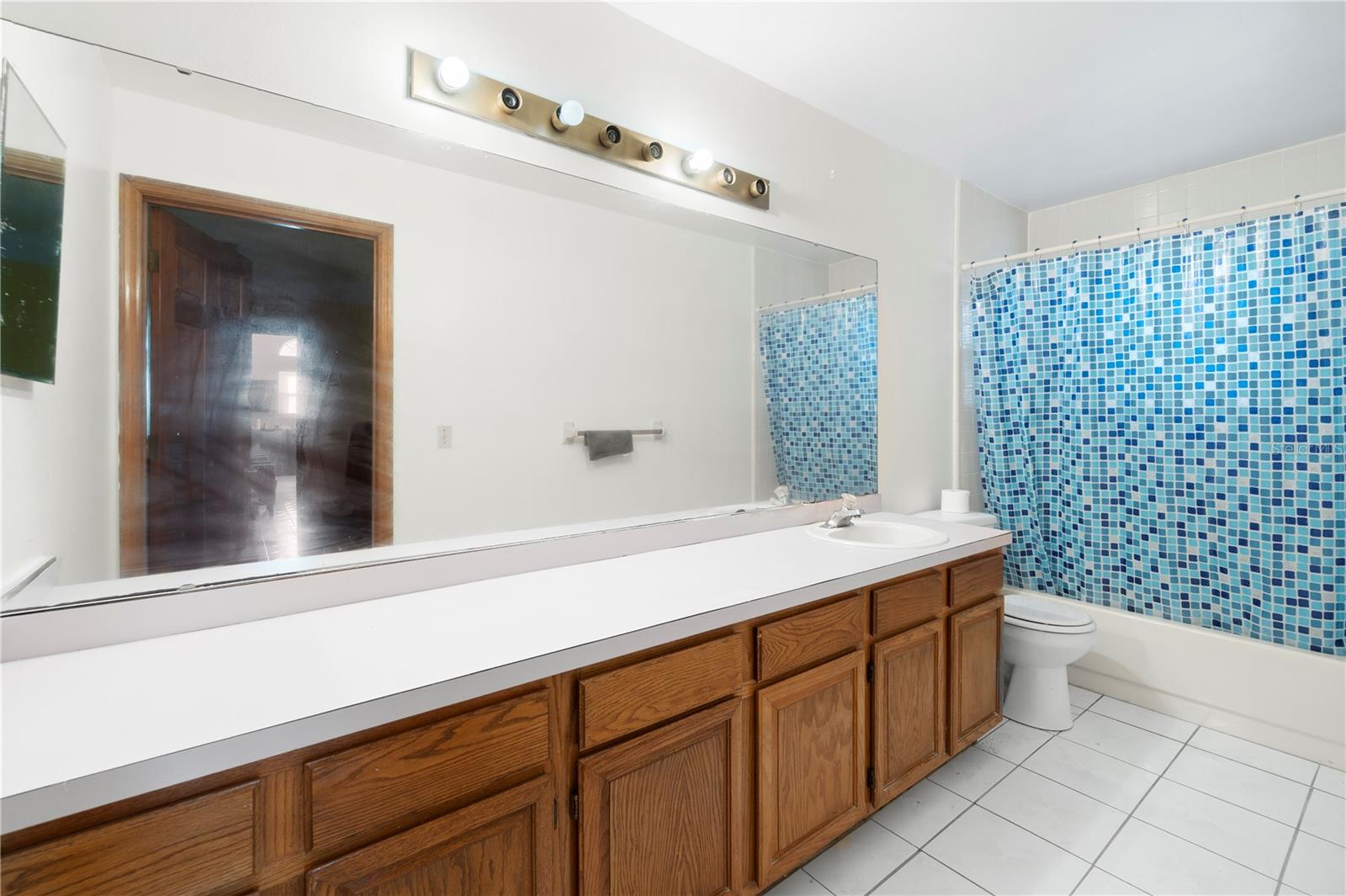 Image 14 of 33 For 2627 Coventry Lane