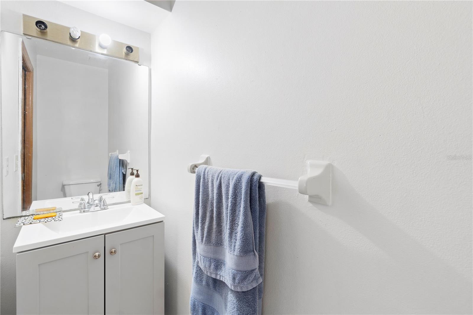 Image 15 of 33 For 2627 Coventry Lane