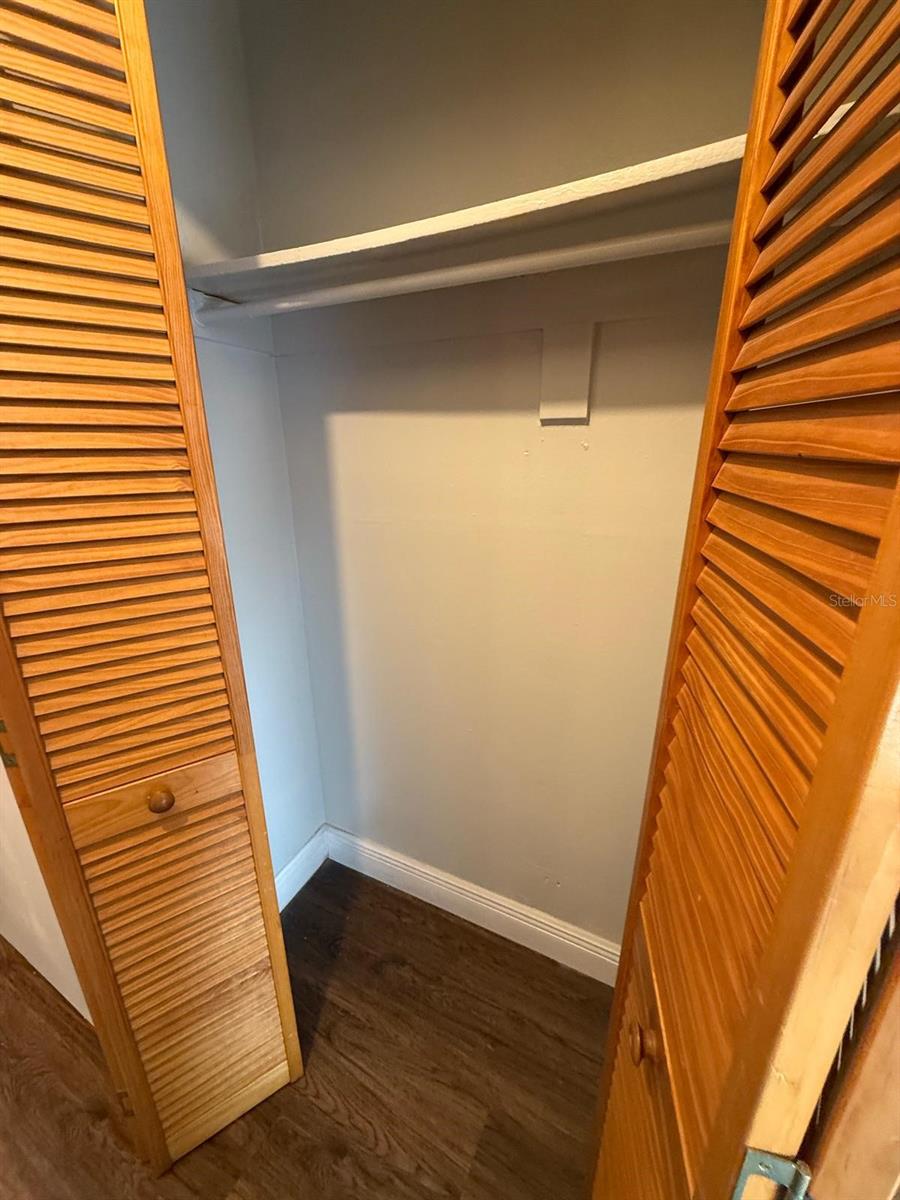 Image 12 of 13 For 946 Lake Destiny Road C