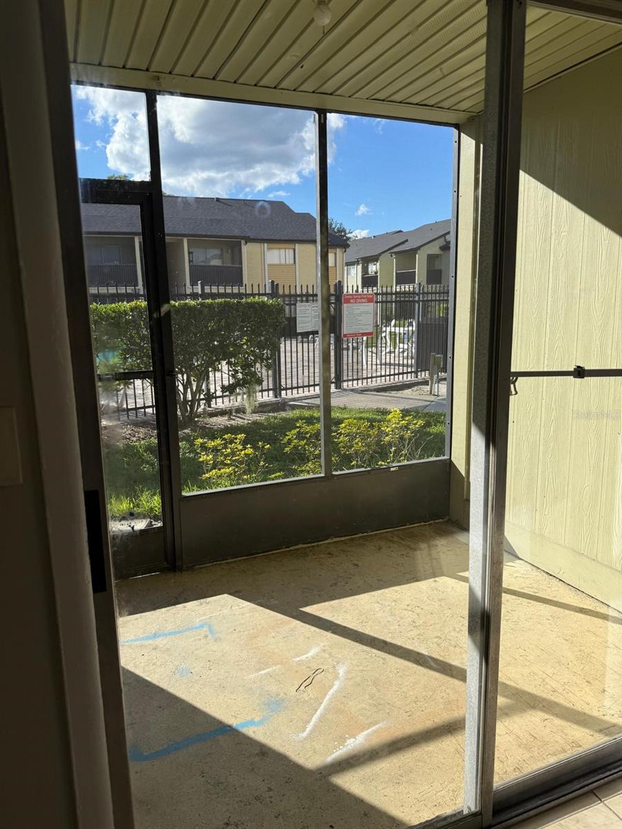 Image 5 of 13 For 946 Lake Destiny Road C