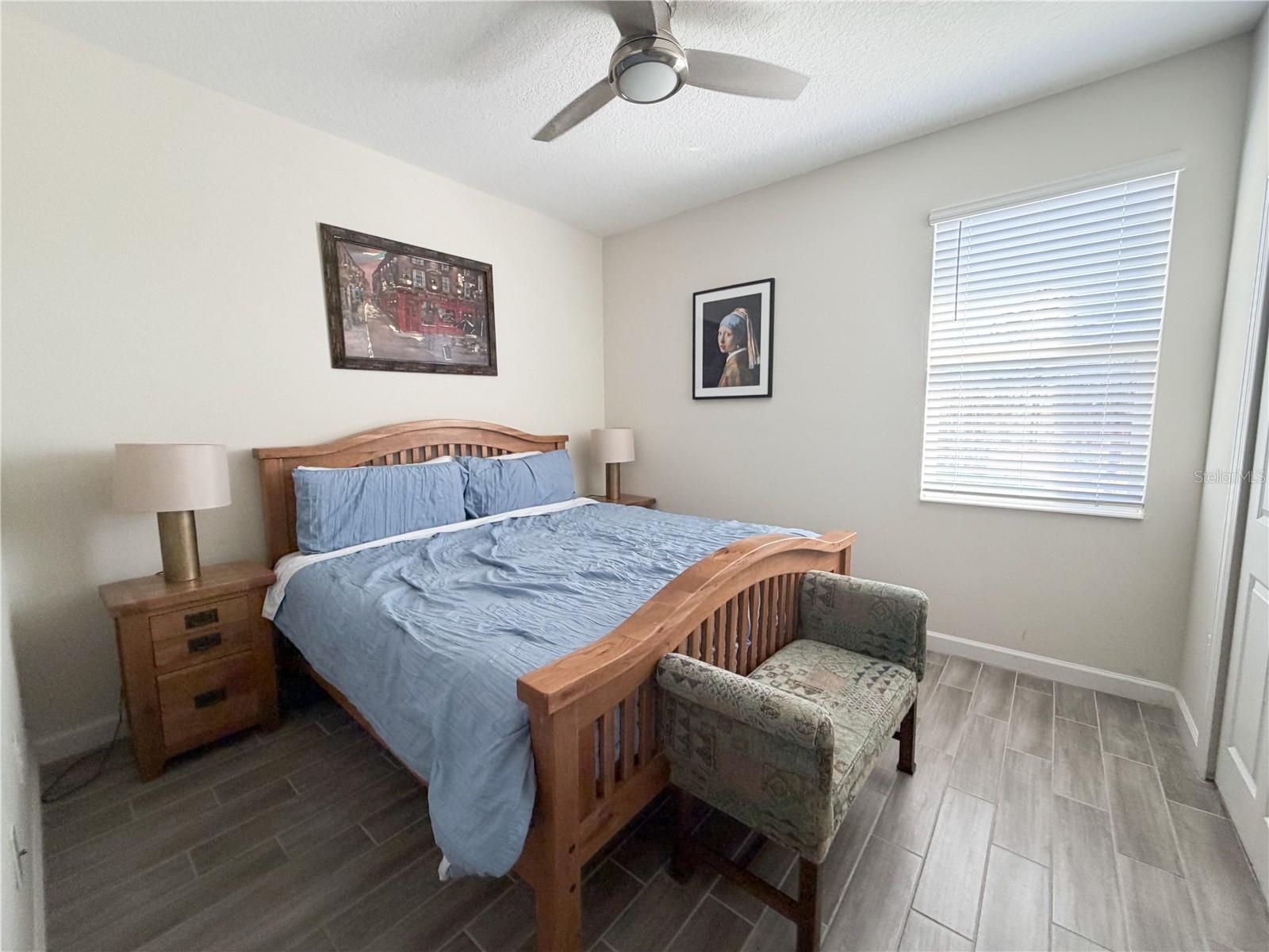 Image 22 of 54 For 8950 Fallen Oak Drive