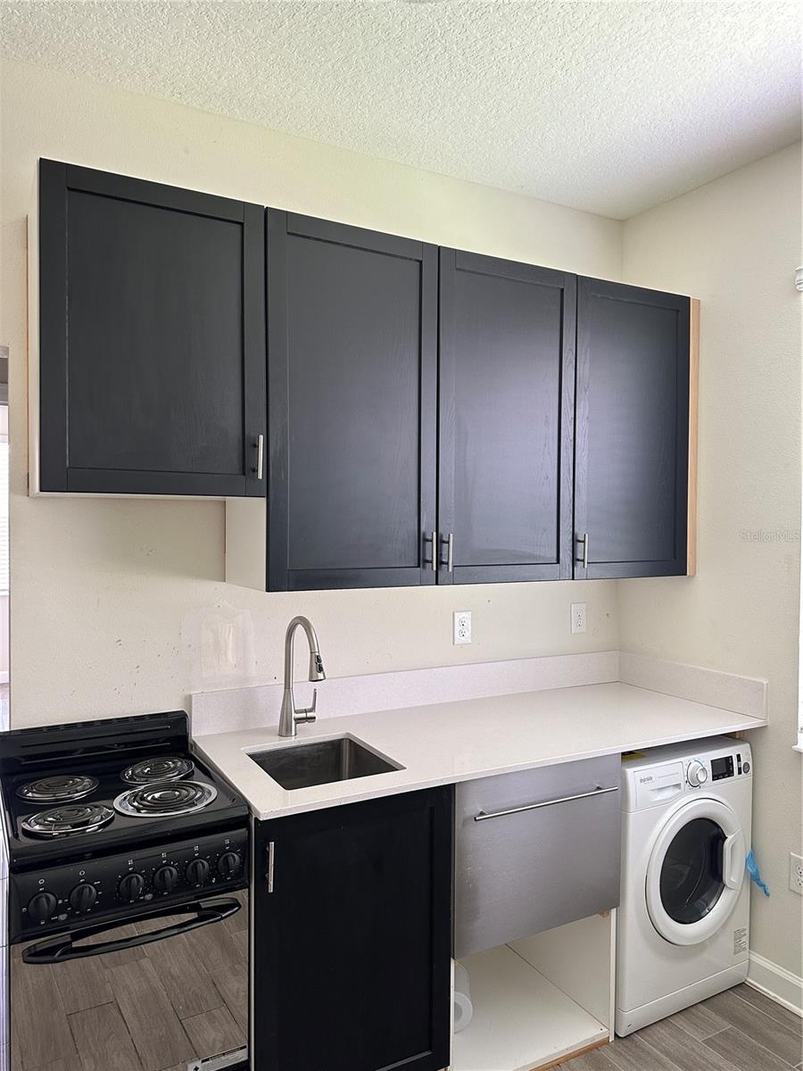 Image 33 of 54 For 8950 Fallen Oak Drive