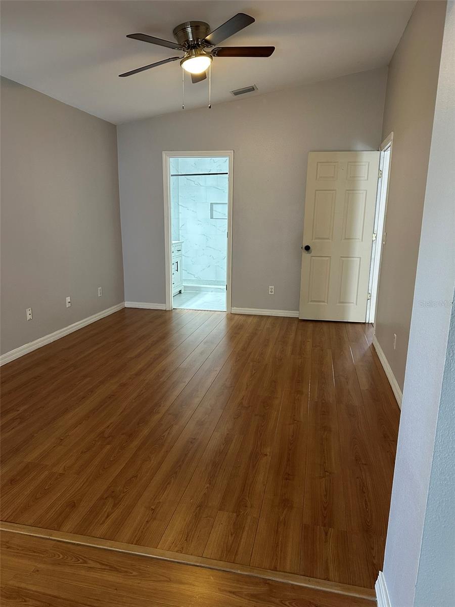 Image 14 of 24 For 2132 Falkner Road