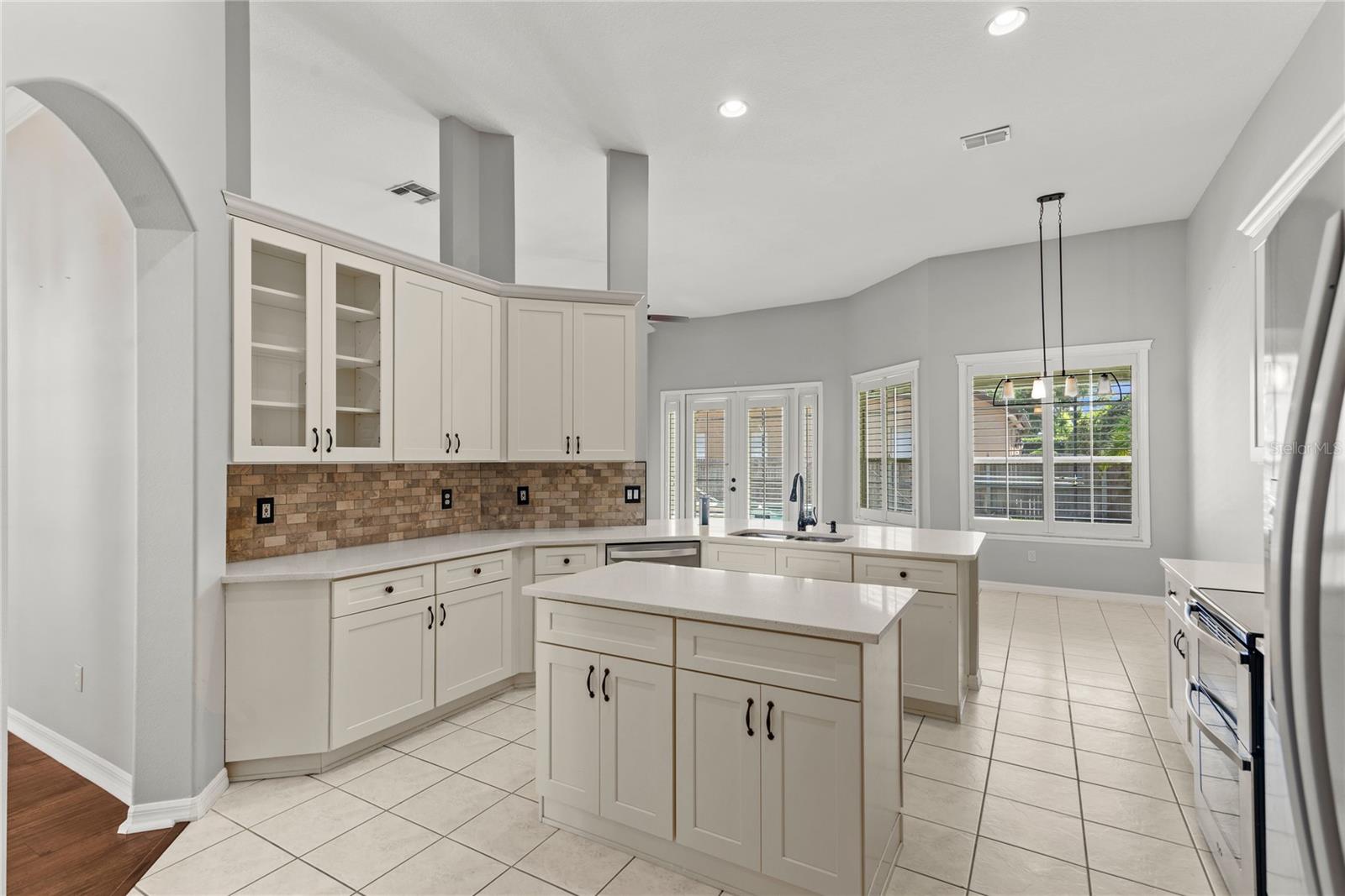 Image 8 of 33 For 121 Fig Tree Run