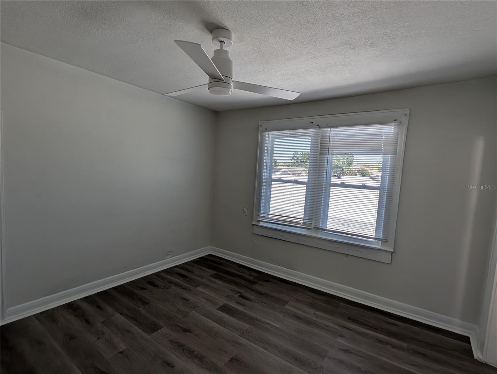 Image 10 of 21 For 2904 Chestnut Street 2