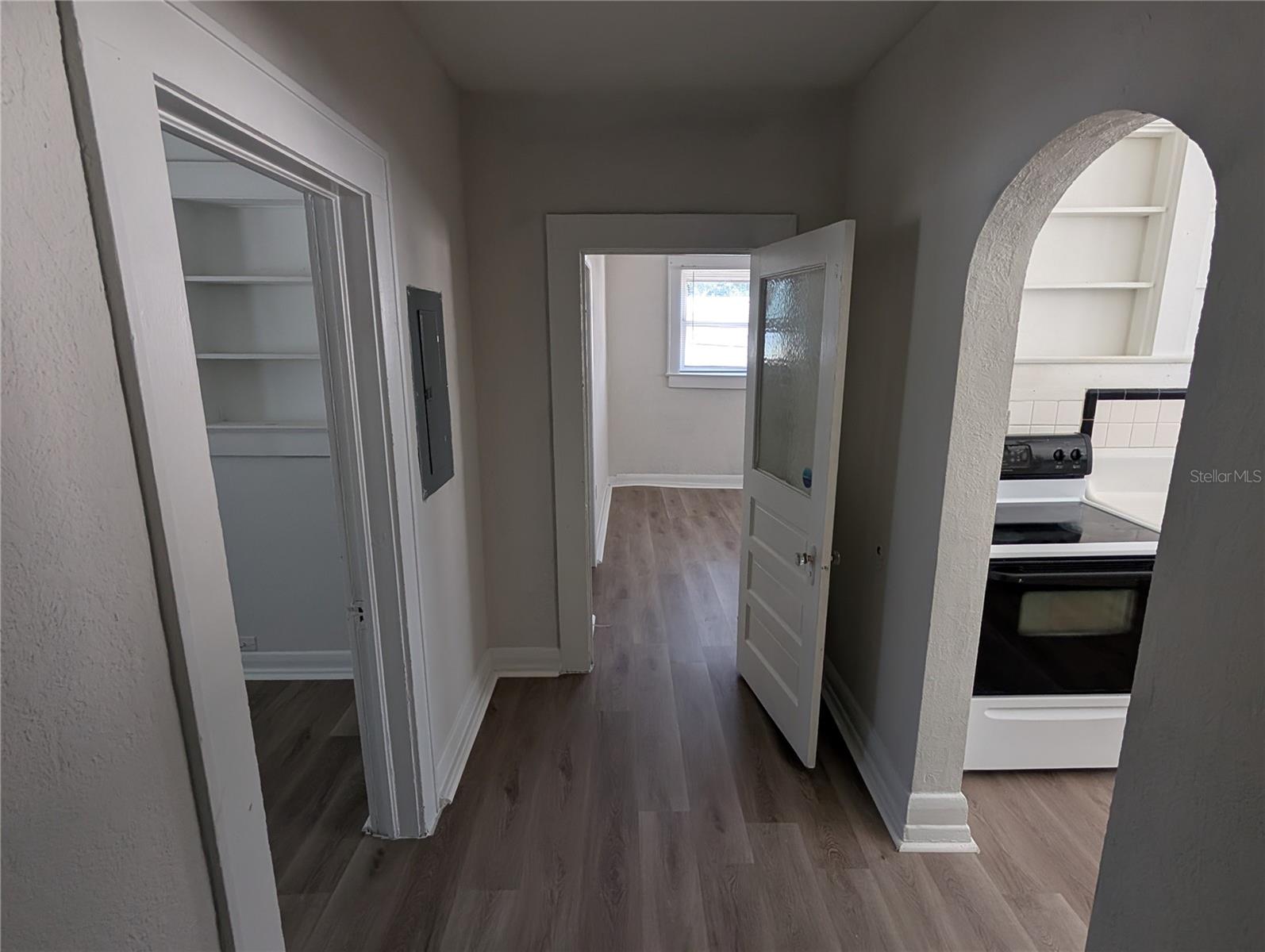 Image 7 of 21 For 2904 Chestnut Street 2