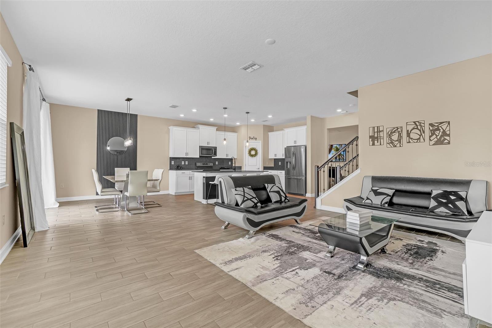 Image 10 of 49 For 11415 Satire Street